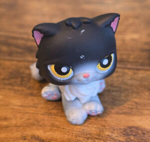 Littlest Pet Shop Black Persian Cat 435 LPS Yellow Eyes Halloween